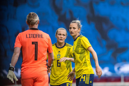 Goalkeeper Hedvig Lindahl, Magdalena Eriksson and Nathalie