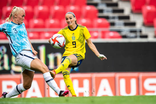 Maria Thorisdottir of Norway and Kosovare Asllani of Sweden
