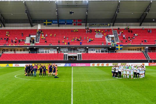 Players gather