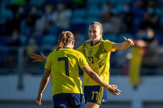 Sveriges Ellen Wangerheim jublar