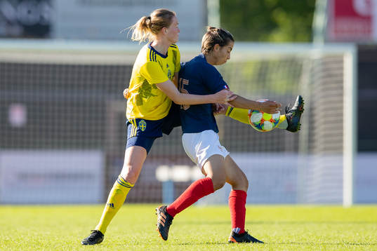 Sveriges Emma Östlund och Frankrikes Annahita Zamanian