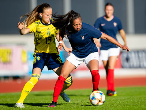 Sveriges Matilda Vinberg och Frankrikes Selma Bacha