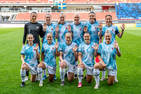 Starting eleven of Norway