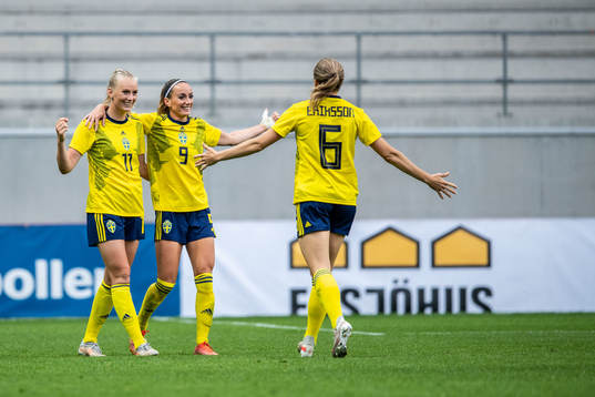 Bläddra bland fler bilder av Football, International friendly, Sweden - Norway