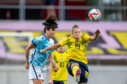 Ingrid Syrstad Engen of Norway and Filippa Angeldahl of