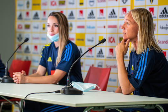 Kosovare Asllani and Caroline Seger of Sweden