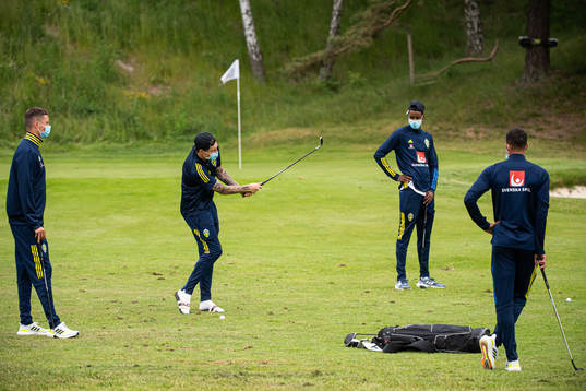Mikael Lustig, Victor Nilsson Lindelöf, Alexander Isak and