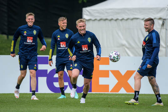 Joakim Nilsson, Jesper Karlsson, goalkeeper Jacob Rinne and