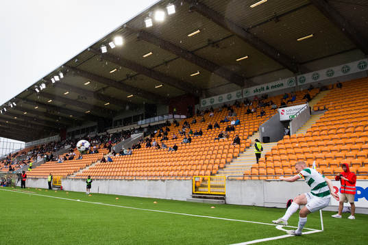 Västerås Simon Johansson med en hörna