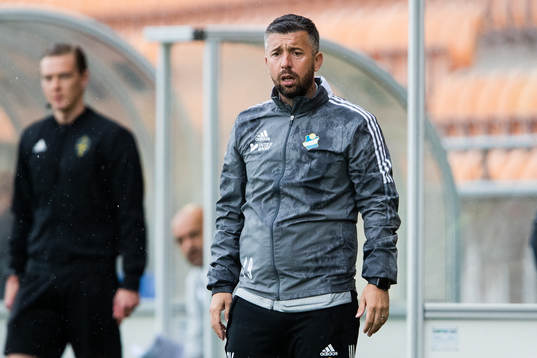 Östers tränare Dennis Velic