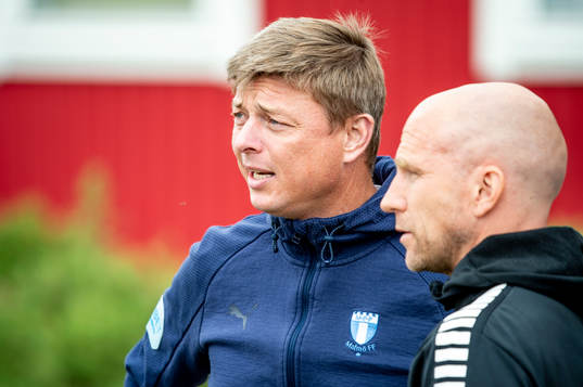 Malmö FFs huvudtränare Jon Dahl Tomasson och Kalmars