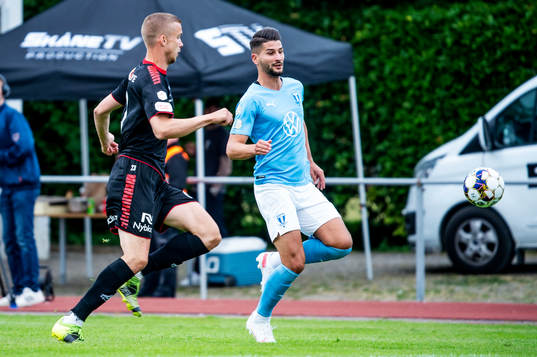 Malmö FFs Antonio Colak mot Kalmars Johan Stenmark