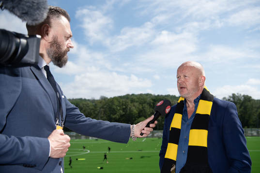 Olof Lundh, TV4, intervjuar Per-Mathias Høgmo, tränare