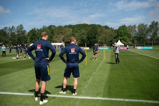 assistant coach Peter Wettergren of the Swedish national