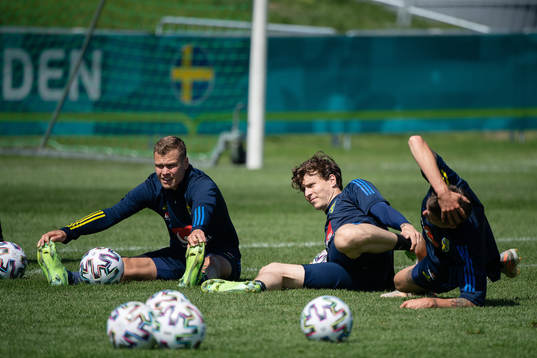 Viktor Claesson, Victor Nilsson Lindelöf and Mikael Lustig