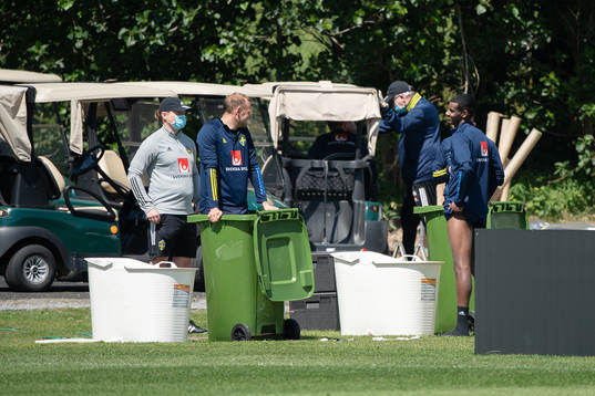 Andreas Granqvist  and Alexander Isak of the Swedish