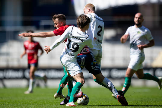 Jönköpings Robin Book och Elias Gustafson stoppar
