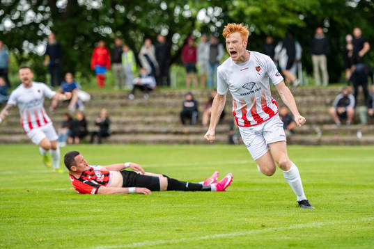 Bläddra bland fler bilder av Fotboll, Div 3 södra, herr, FK Besa - Åkarp