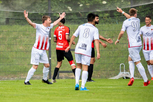 Åkarps David Åstrand reagerar på ett domslut