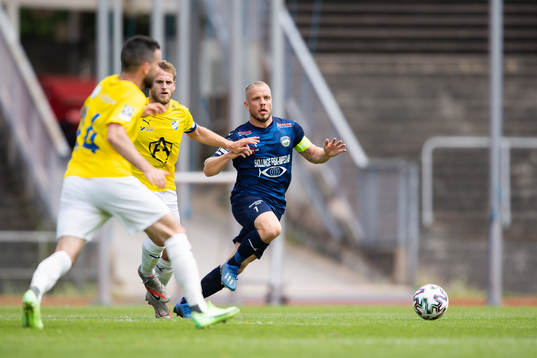 IFK Malmös Martin Johansson och Österlens Adam Barchan
