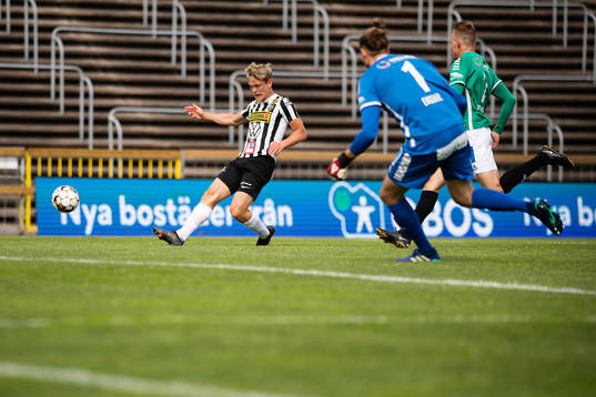 Landskronas Robin Hofsö gör 2-0