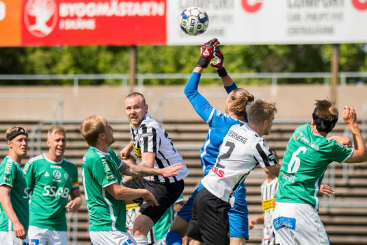 Landskronas Nicklas Nielsen och Johan Rapp oroar mot Brages