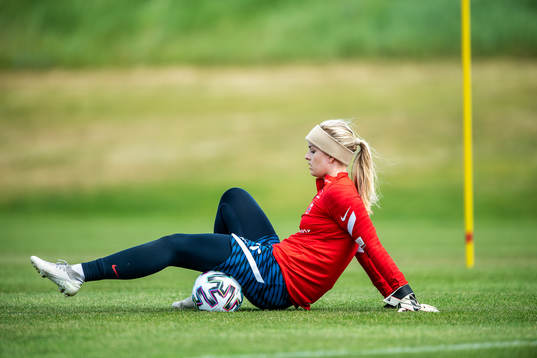 goalkeeper Guro Pettersen of the Norwegian women’s