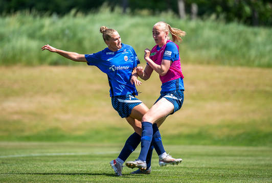 Lisa-Marie Karlseng Utland and Emilie Bragstad of the