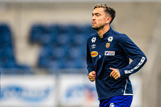 Niklas Fernando Nygaard Castro of Aalesund warms up