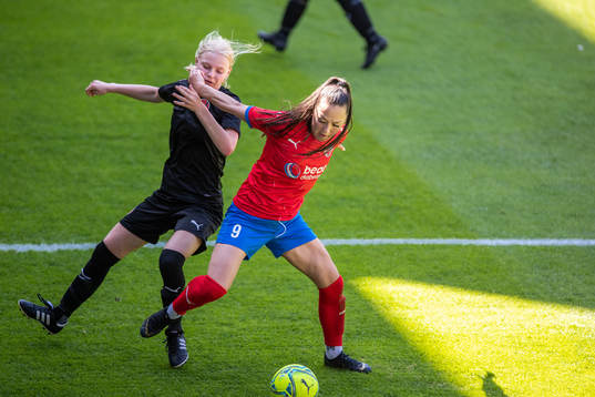Hittarps Engla Hitchcock och Helsingborgs Isabel Aguilar