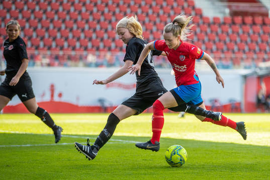 Hittarps Frida Olsson och Helsingborgs Sanna Nilsson