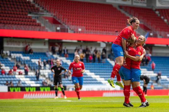 Helsingborgs Mia Westerblad, Sanna Nilsson och Isabel