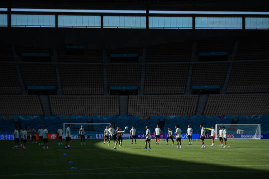 Players of the Spanish national football team at a training