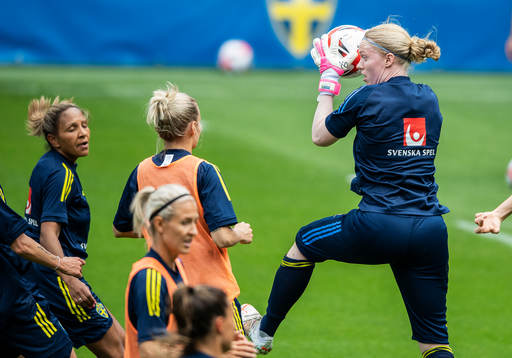 goalkeeper Hedvig Lindahl of Sweden