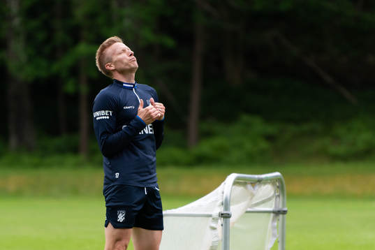 IFK Göteborgs Oscar Wendt reagerar