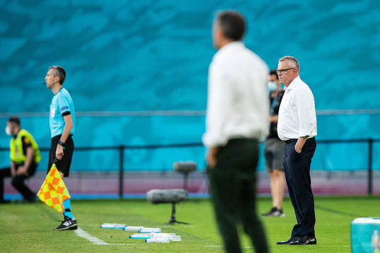 head coach Janne Andersson of Sweden