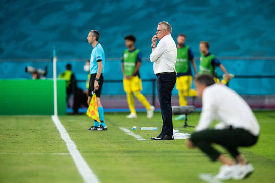 head coach Janne Andersson of Sweden