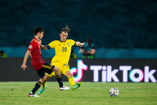 Pedri Pedri of Spain and Kristoffer Olsson of Sweden