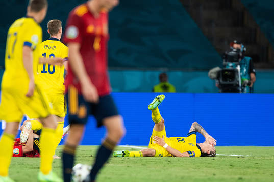 Kristoffer Olsson of Sweden in pain