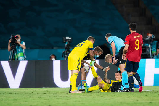Kristoffer Olsson of Sweden in pain