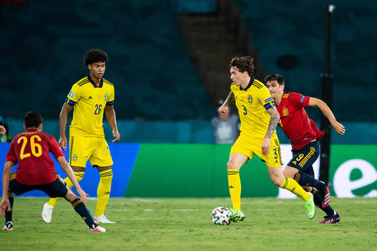 Victor Nilsson Lindelöf of Sweden and Gerard Moreno