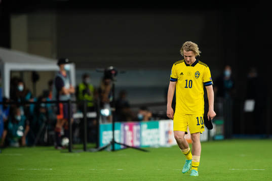 Emil Forsberg of Sweden looks dejected