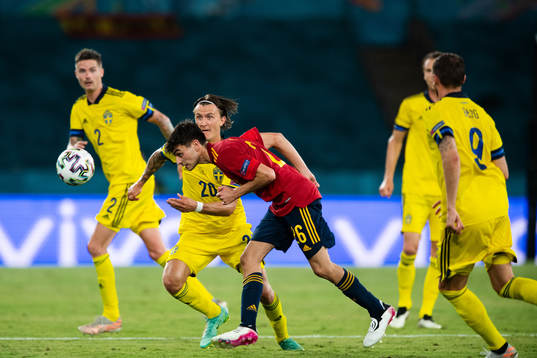 Kristoffer Olsson of Sweden and Pedri Pedri of Spain