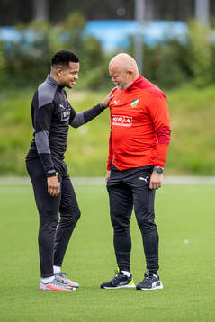 Häckens tränare Per-Mathias Högmo och Martin Olsson