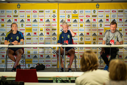 Magdalena Eriksson, Caroline Seger and Peter Gerhardsson,