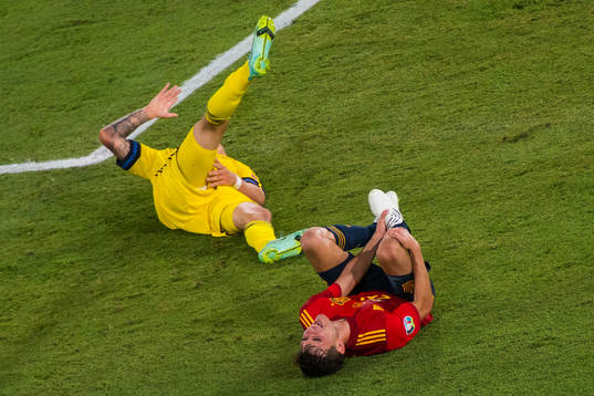 Kristoffer Olsson of Sweden and Pedri Pedri of Spain