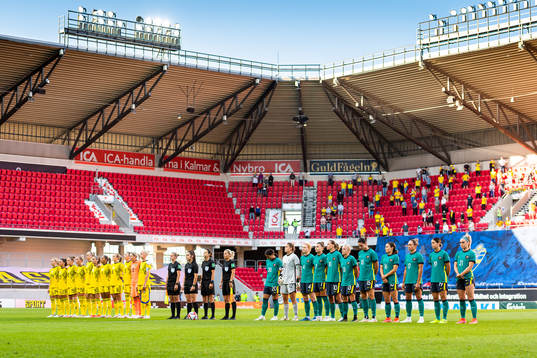 Players of Sweden and Australia prior to the international