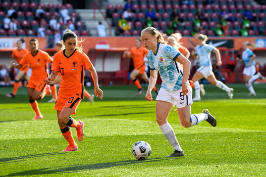 Daniëlle van de Donk of the Netherlands and Julie Blakstad