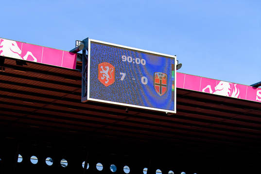 The scoreboard shows the final result of 7-0