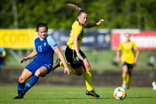 Finlands Nana Yang och Sveriges Cornelia Kapocs